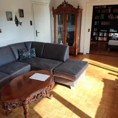 Zentrum Eg 3 Schlafzimmer Und Og 4 Schlafzimmer *