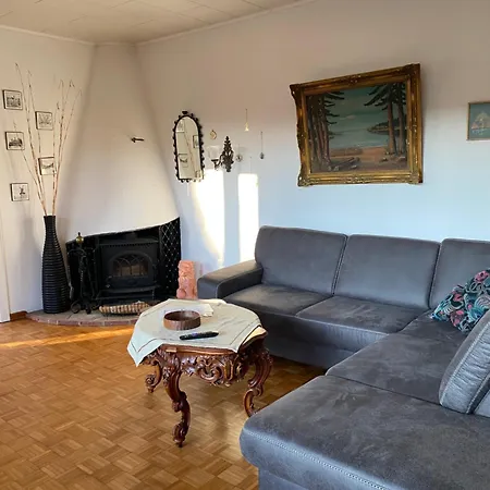 Fewo Reinhard Zentrum Eg Mit Terrasse Und Garten 2 Schlafzimmer