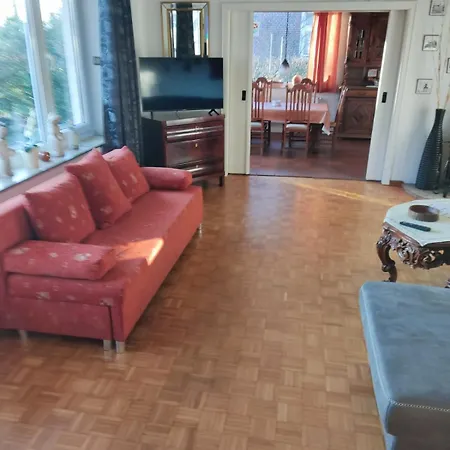 Reinhard Zentrum Eg Mit Terrasse Und Garten 2 Schlafzimmer