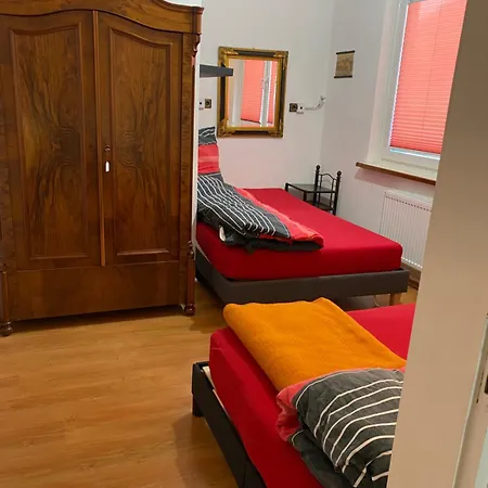 Zentrum Eg 3 Schlafzimmer Und Og 4 Schlafzimmer * Аурих